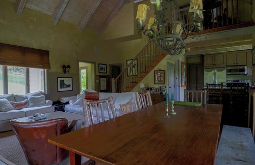 Augusta Casa | Retiro pintoresco y privado en la región vinícola de Missouri