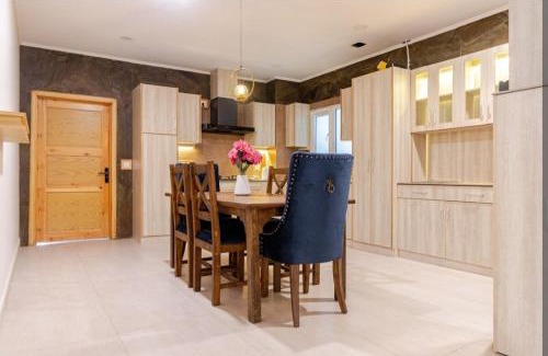 Khaira Gali Apartamento | Scenic Apartment in Khaira Gali