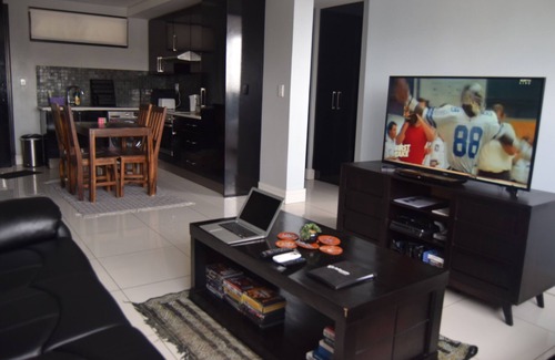 Windhoek Central Apartamento | Scenic Apartment in Windhoek’s City Centre