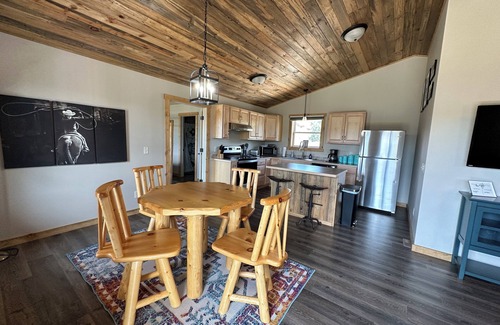 Saratoga Cabina | Scenic cabin on the Snowy Range Highway