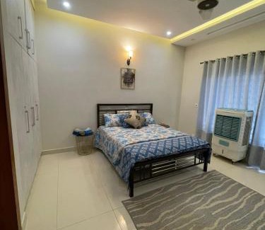 Islamabad Casa | Scenic Cozy Retreat in Islamabad