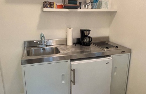 Farmville Cabina | Scenic guest house in great location in Farmville, VA