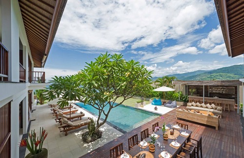 Manggis Villa | Scenic Hilltop Escape with Private Pool – Bali Villa 1030