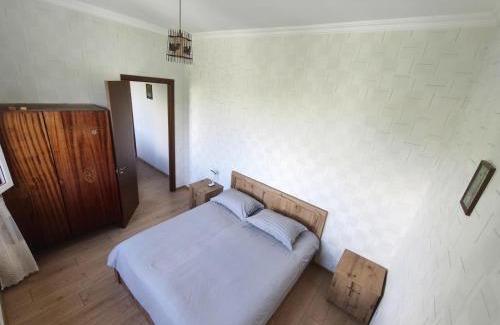 Chiatura Casa | Scenic Home Near Naguti