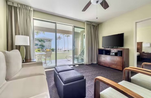 Poipu Hotel | Scenic Kauai Stay Near Allerton Garden + Free Pool Access + Kitchen