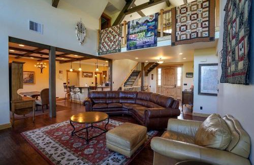 North Meadow Creek Casa | Scenic Mountain Cabin with Creekside Deck & Outdoor Fireplace near North Meadow Creek, Montana
