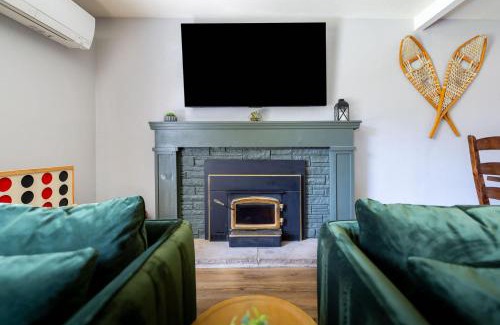 Flagstaff Casa | Scenic Mountain Getaway by the Park
