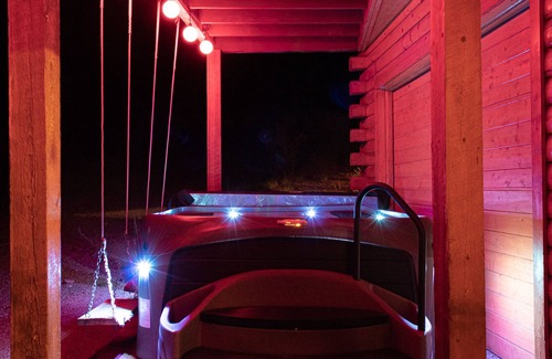 Cripple Creek Cabina | Scenic Mountain Views + Hot Tub | Sleeps 11 + Pets