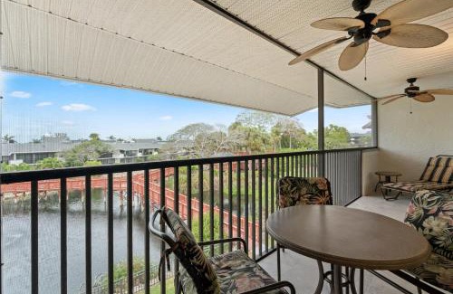 Park Shore Casa | Scenic Resort Views From This 3rd Floor Deluxe Condo