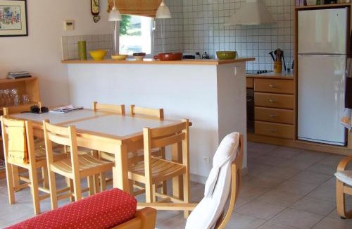 Quillan Casa | Scenic Retreat w Terrace