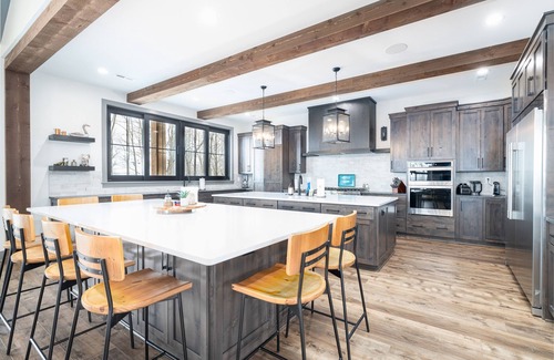 Marion Cabina | Scenic River Front Lodge With A Fire Pit And Outdoor Kitchen