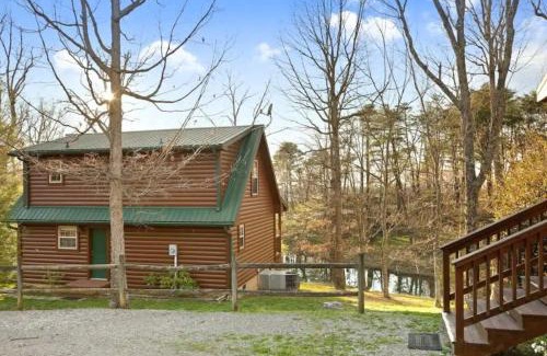 Trenton Casa | Scenic Solitude at Cabins in the Clouds
