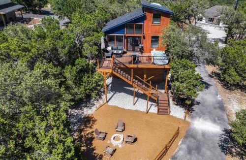 Canyon Lake Casa | Scenic Treehouse