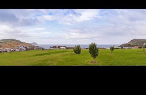 Port Erin Cabaña | Scenic View Apartment - un apartamento con capacidad para 4 personas en 2 habitaciones