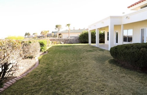 Biggs Field Casa | Casa espaciosa con vistas panaromicas