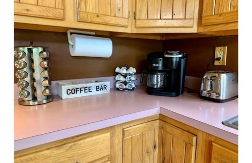 Great Cacapon Cabina | Scenic VIEWS! Pool table - Fire Pit - River Access - Arcade