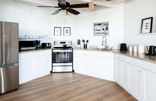 Estate Enighed Casa | Ocean View Villa, Walk to Beach