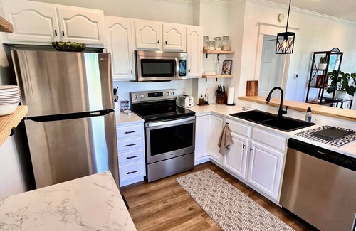 Pepin Casa | Scenic, waterfront home on Lake Pepin with HOT TUB