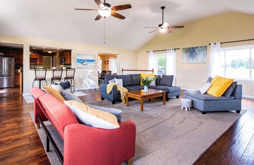 Warsaw Cabaña | Scenic Waterfront Oasis: Pet-friendly : Near ARK