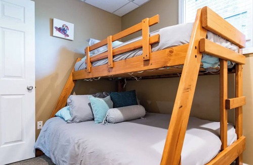 Warsaw Cabaña | Scenic Waterfront Oasis: Pet-friendly : Near ARK