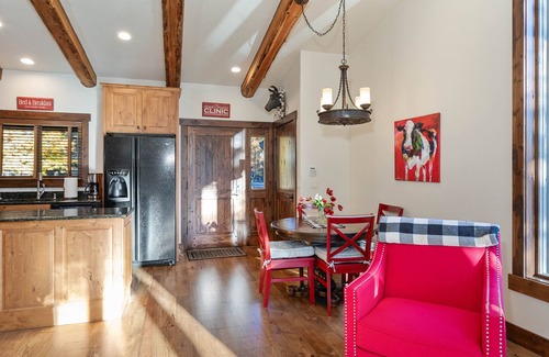Bigfork Casa | Scenic Waterfront Retreat on the Swan River!