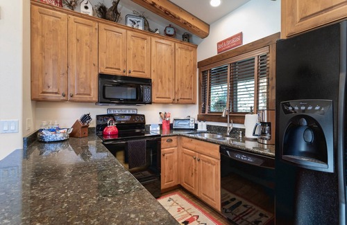 Bigfork Casa | Scenic Waterfront Retreat on the Swan River!