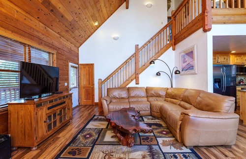 Yosemite National Park Casa | Maravillas Escénicas y pequeño escénica es un dúplex de 6 dormitorios, y dos de 3 dormitorios, dos unidades de baño, que c ...