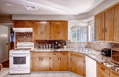 Oakhurst Cabina | Scenic Wonders Lazy Bear Lodge 4 Bedroom