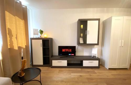 Osnabrueck Apartamento | Schölerberg Apartment mit Tiefgaragenparkplatz und Kingsize-Bett