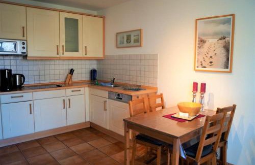 Alt Gaarz Casa | Schön gelegene Fewo mit Poolnutzung, Terrasse, Blick auf Salzhaff, 2 Slz