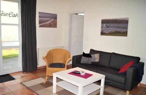 Alt Gaarz Casa | Schön gelegene Fewo mit Poolnutzung, Terrasse, Blick auf Salzhaff, 2 Slz