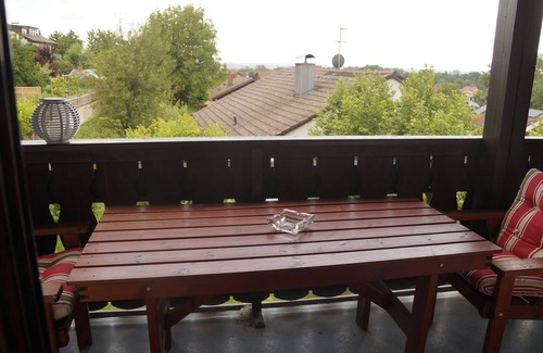 Stubenberg Apartamento | Schöne Dreizimmerwohnung mit Balkon und Alpenblick