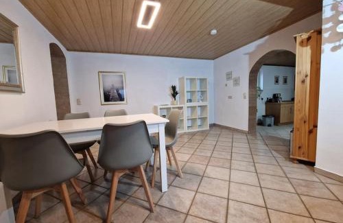 Buettelborn Apartamento | Schöne große Wohnung 2 Schlafzimmer Max 5 Personen