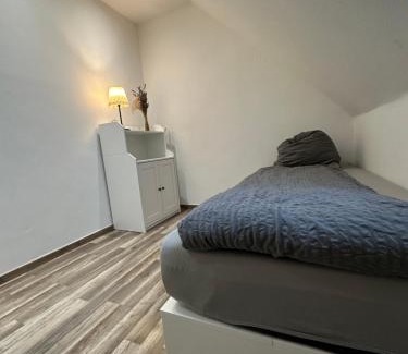 Melle Apartamento | Schöne, moderne Wohnung mit Waldblick & Parkplatz