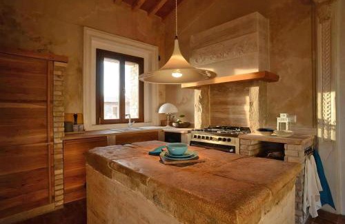 Saline di Volterra Apartamento | Schöne Wohnung In Volterra Mit Gemeinsamem Garten