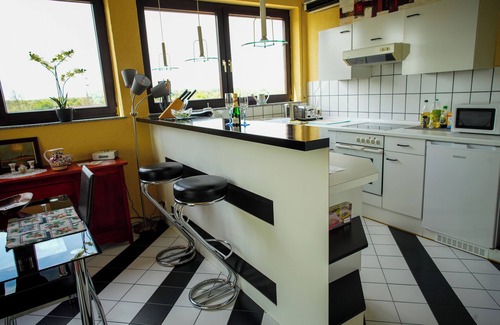 Rheinstetten Apartamento | Schönes Studio in der Rheinebene, Zentral Gelegen