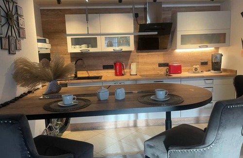 Bindlach Apartamento | Schätzla 5 star vacation apartment now with barrel sauna