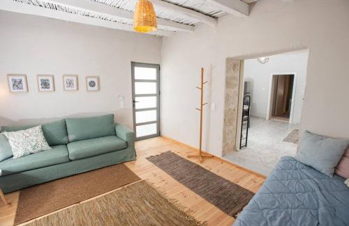 Kouses Casa | Schefflera Apartment, With Mountain View