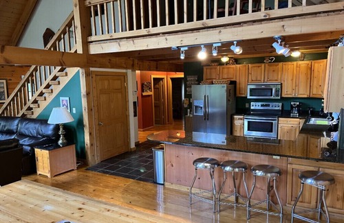 La Follette Cabina | Scheidler Lodging - Community and Tranquility - See description for contact info