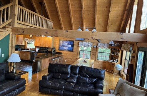 La Follette Cabina | Scheidler Lodging - Community and Tranquility - See description for contact info