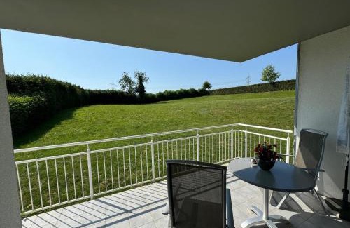 Bad Bellingen Apartamento | Schicke Ferienwohnung am Golfplatz