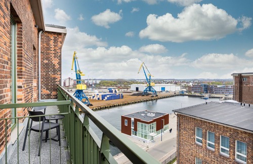Wismar Apartamento | Schickes Hafenapartment mit Balkon und Tollem Ausblick in Hervorragender Lage