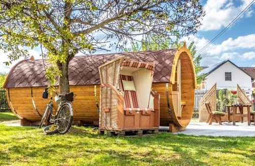 Burglengenfeld Apartamento | Schlaffass für bis zu 4 Personen - ein Campingerlebniss der besonderen Art