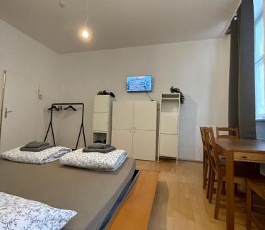 Landstrasse Casa | Schloss Belvedere Private Rooms