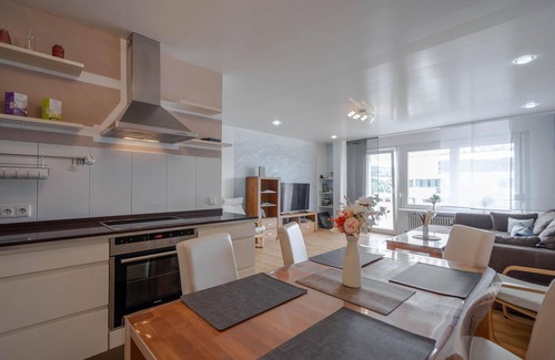Uhldingen-Muehlhofen Apartamento | Schlossbühl penthouse: exclusive accommodation with a magnificent view
