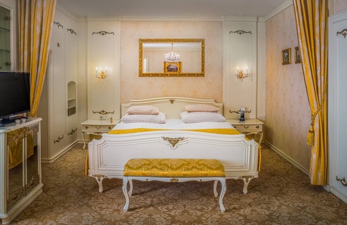 Innere Stadt Hotel | Schlosshotel Römischer Kaiser