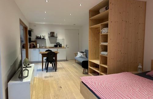Konigsdorf Apartamento | Schlossquelle Königsdorf