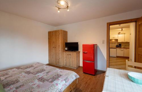 Kapfing Apartamento | "Schmeisshof "Ferienwohnungen Taxacher Johann und Renate