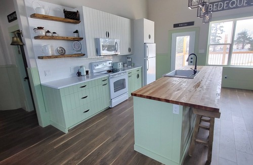 Central Bedeque Casa | School House Getaway