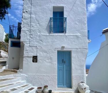 Serifos Casa | School House with Panoramic View
